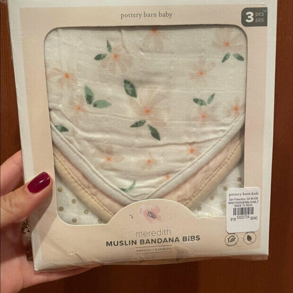 Pottery Barn baby Meredith Muslim burp cloths